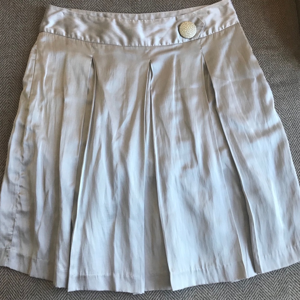 2/$20 sale {Elisabeth Hasslebeck} silk skirt